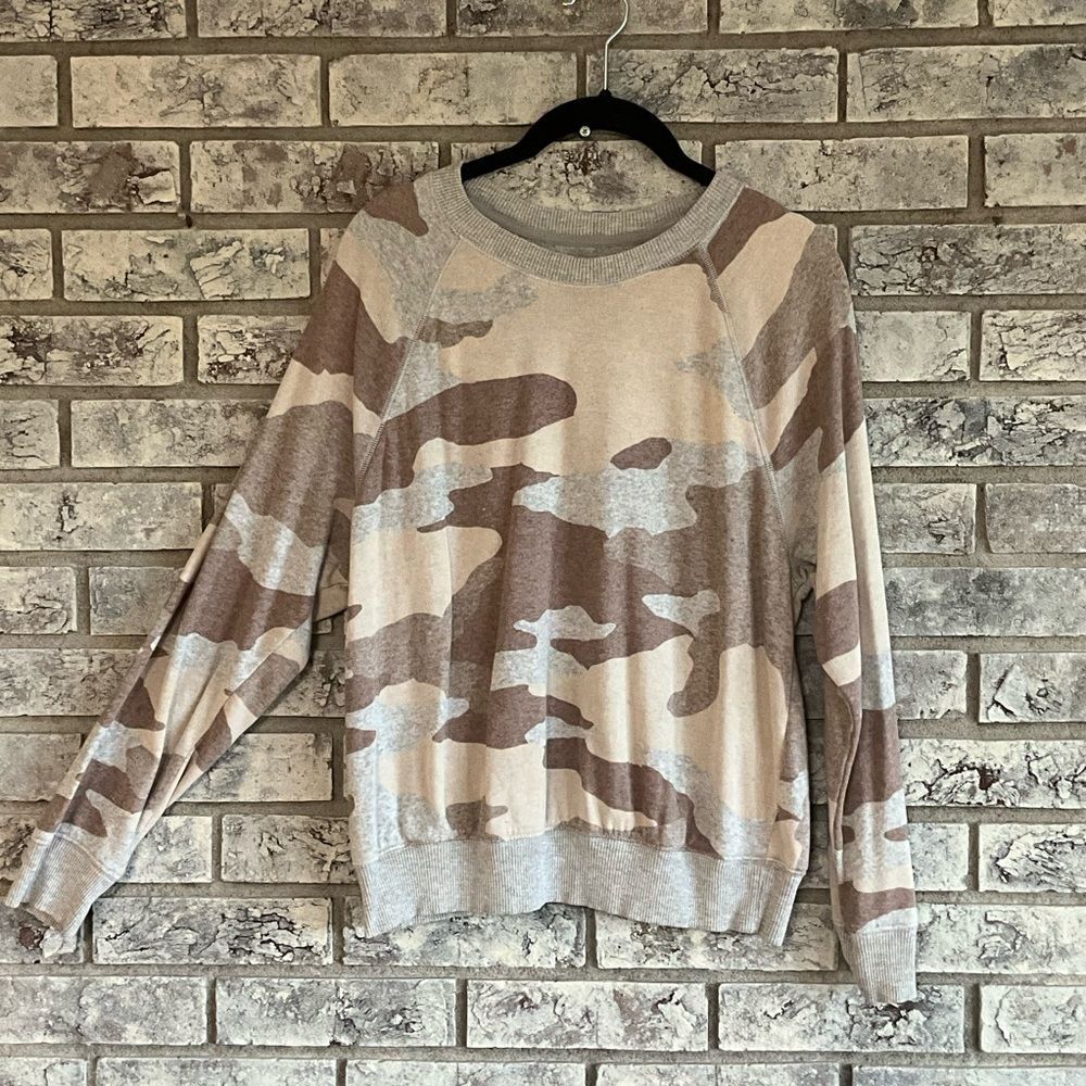 Aerie Cozy Knit Sweatshirt Top in Gray and Tan Camo